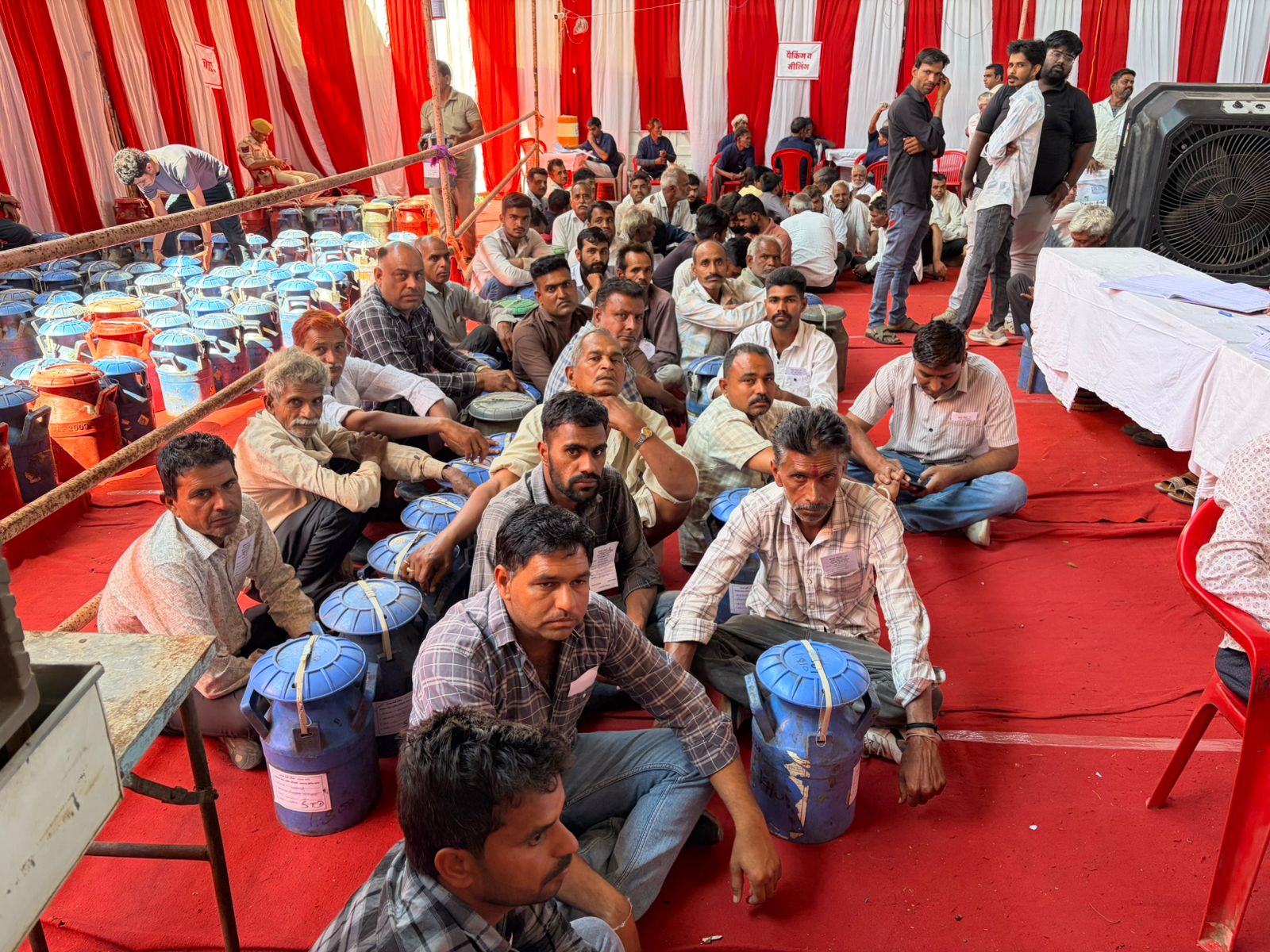 प्रतापगढ़ / छोटीसादड़ी - छोटीसादड़ी में अफीम तौल जारी: नारकोटिक्स विभाग ने चार दिन में कुल 9021 किलो अफीम तौली, कड़ी सुरक्षा के बीच हो रही प्रक्रिया