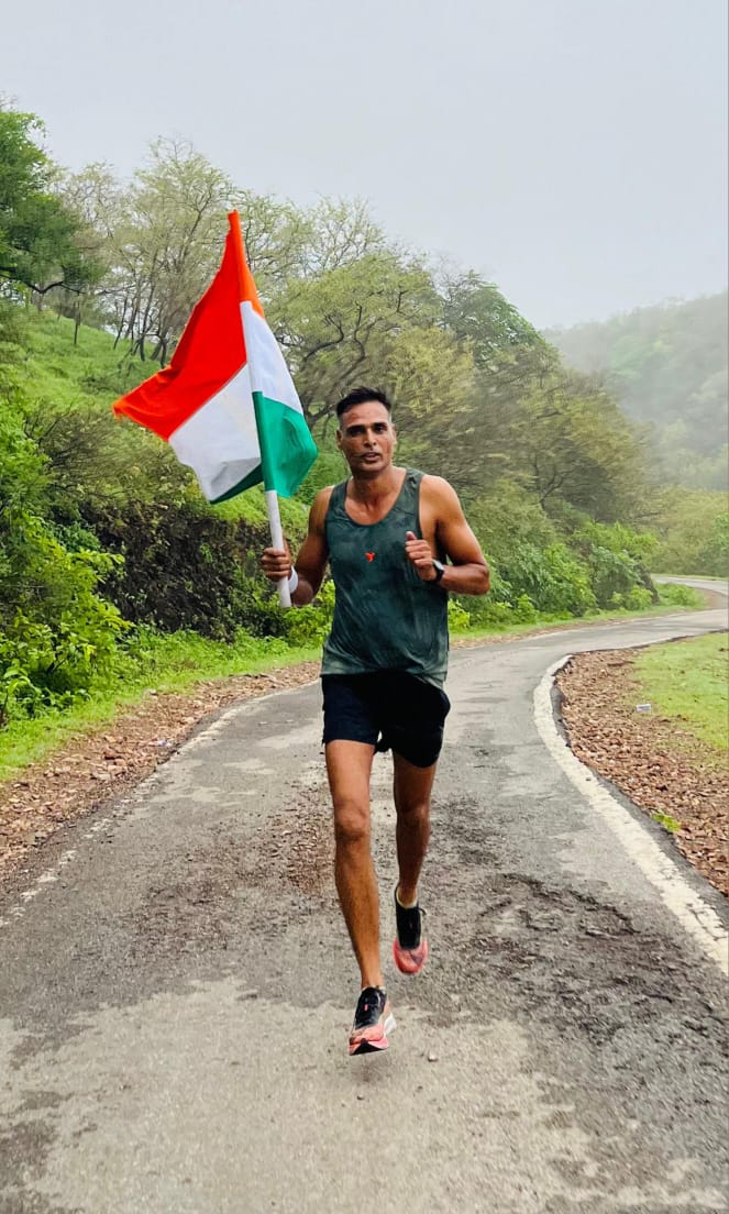 चित्तौड़गढ़ - 45 की उम्र में भी मैराथन का जुनून बरकरार ; चित्तौड़गढ़ के पृथ्वीराज खटीक 50 दौड़ पूरी कर बने युवाओं के प्रेरणा स्रोत