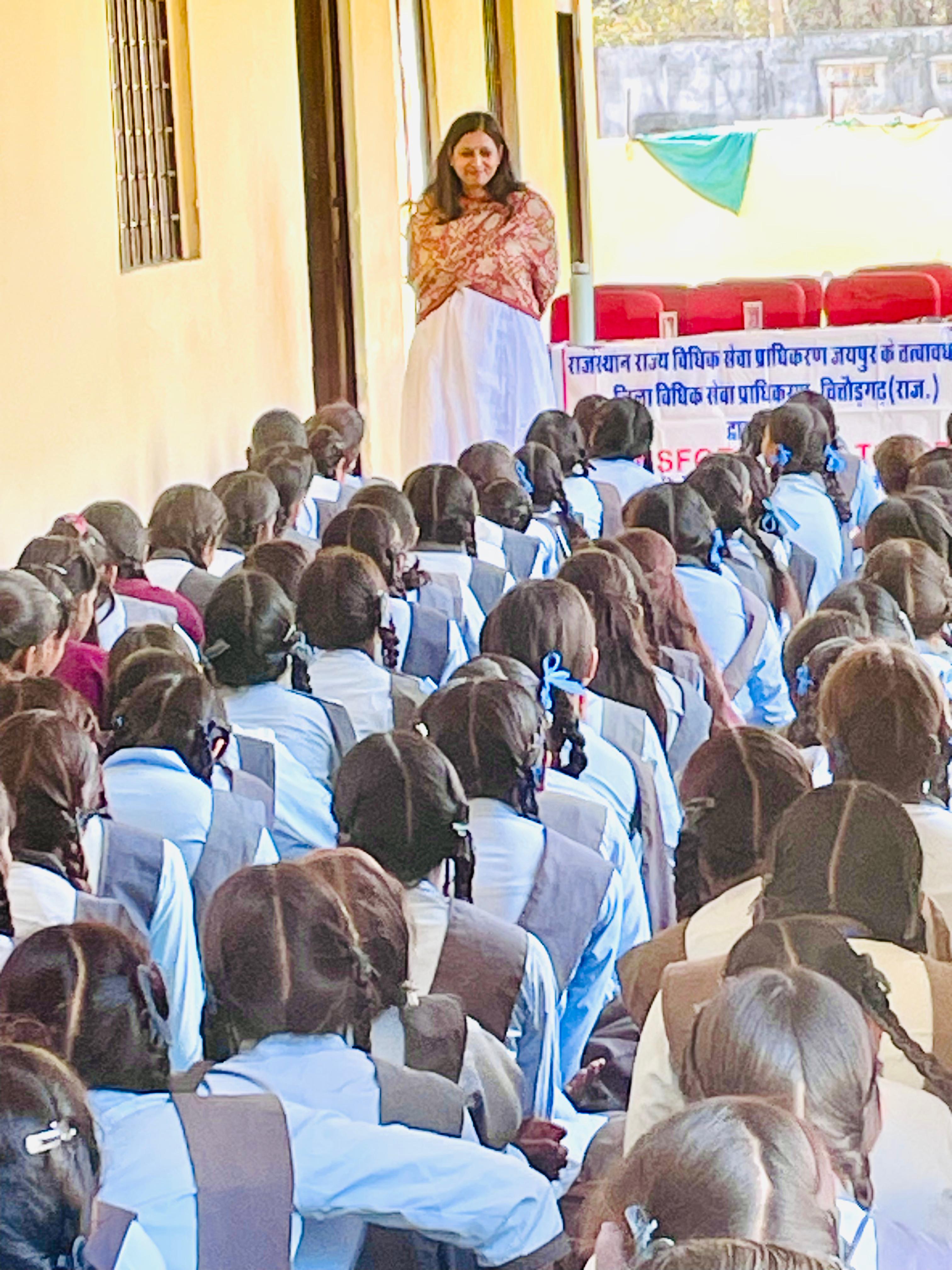 चित्तौड़गढ़ / डूंगला - ट्रांस्फोर्मेटिव ट्यूसडे के अवसर पर साईबर क्राईम पर विषेष जागरूकता शिविर का हुआ आयोजन