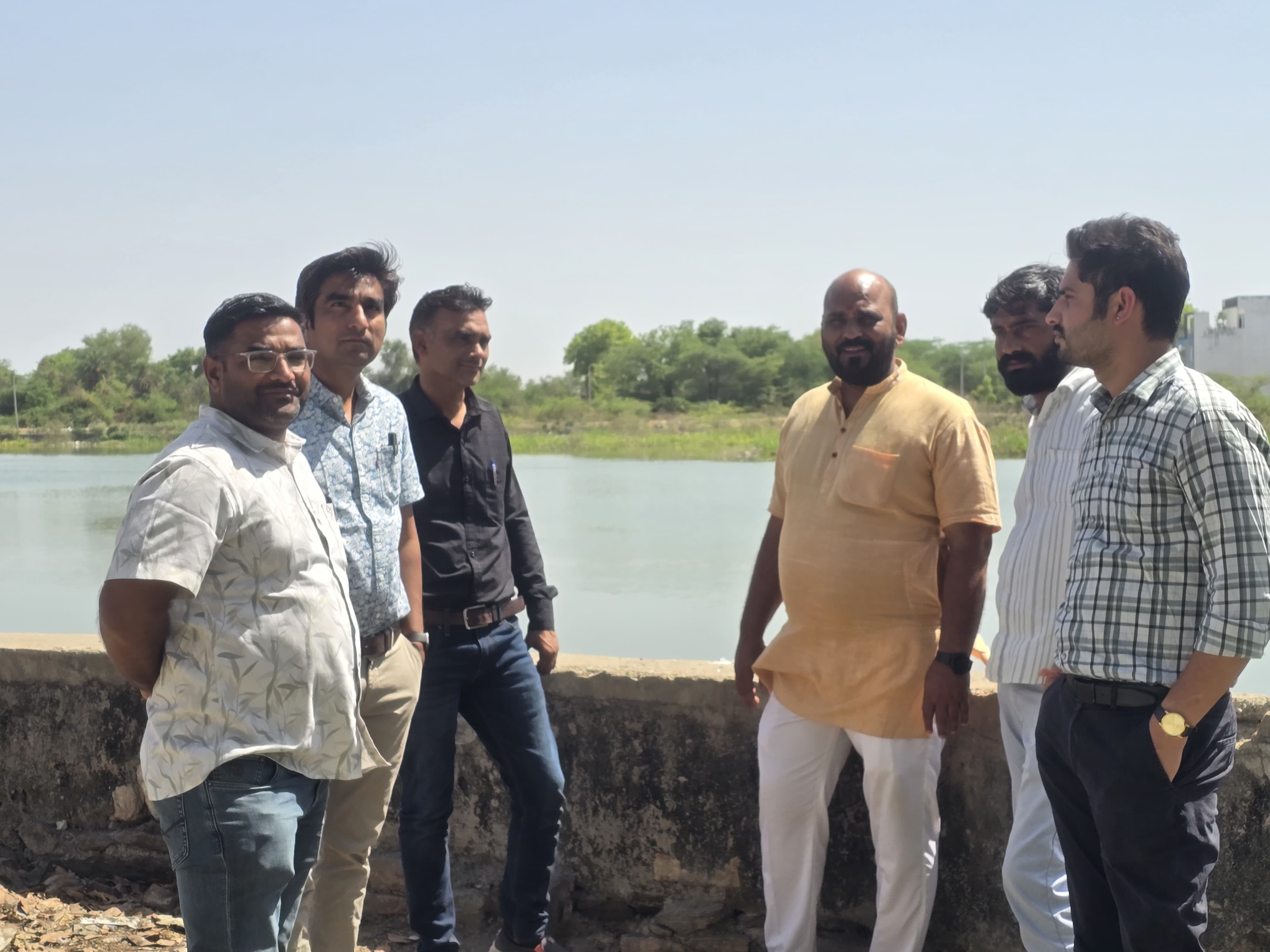 चित्तौड़गढ़ / कपासन - गुलाबसागर क्षेत्र में विद्युत लाइन शिफ्टिंग एवं अंडरग्राउंड कार्य हेतु किया संयुक्त निरीक्षण